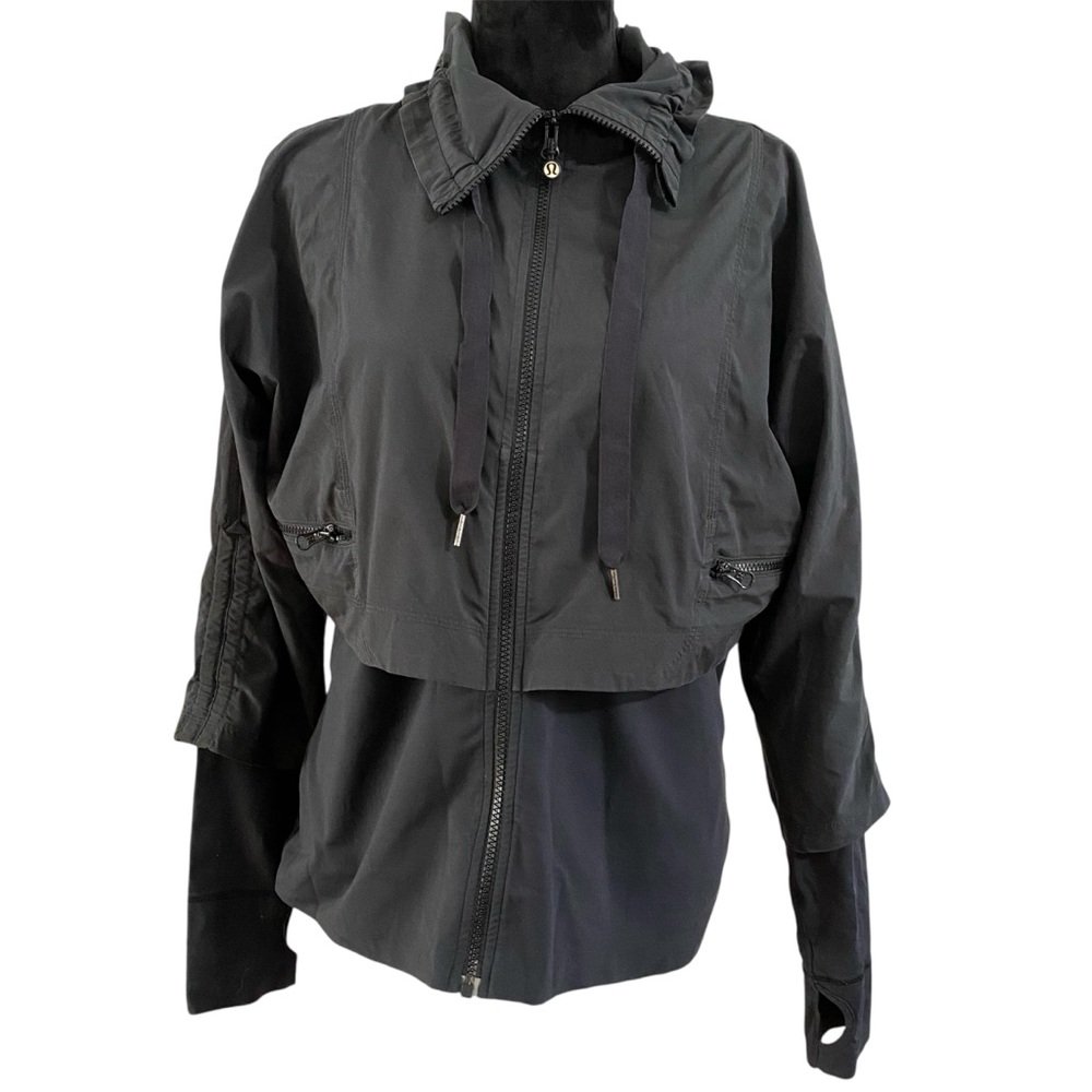 Lululemon Seek the Peak Jacket Black Hooded Zip Thumbholes Size 12